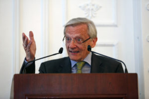 Wolfgang Schüssel, the former Austrian Chancellor and President of United Europe, introduces the speakers