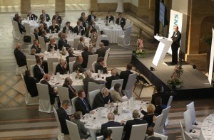 About 70 guests from business and politics attended Mr. Sudo's lecture in Siemens' historic Mosaikhalle 